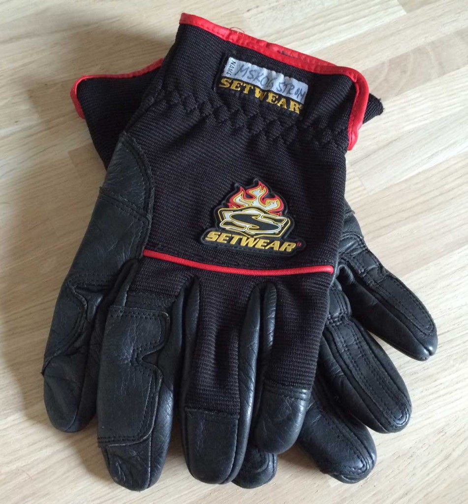 heat protected gloves